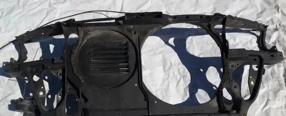 Volkswagen PASSAT B5 Radiator support slam panel 3b0805594