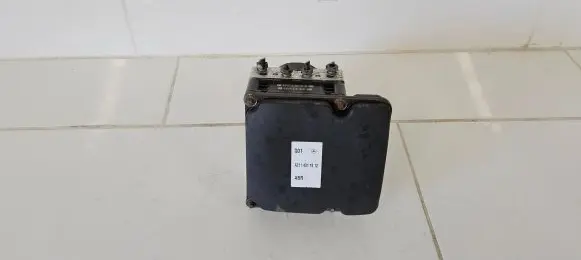 Mercedes-Benz CLS C219 ABS Pump A2114311812