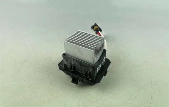 Subaru Forester SJ Heater blower motor/fan resistor T1000034ZD T1000034Z