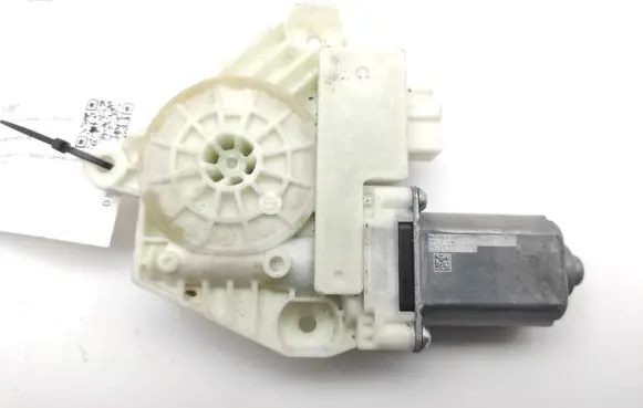 Mercedes-Benz E W213 Front door window regulator motor A2139069501