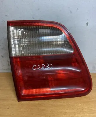 Mercedes-Benz E W210 Rear/tail lights A2108208864 C2833