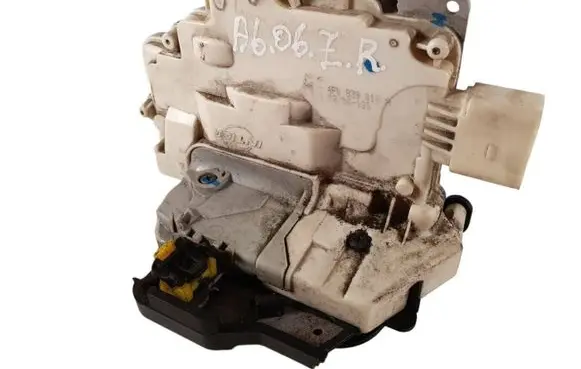 Audi A6 S6 C6 4F Rear door lock 4F0839016A
