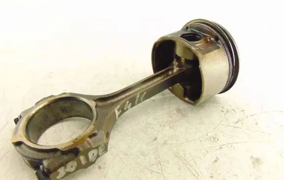 Renault Megane I Piston 