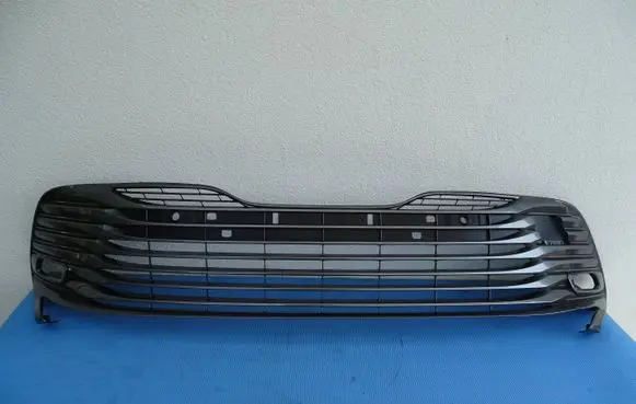Toyota Camry VIII XV70 Front bumper lower grill 5311333020 5311333040 5311333030
