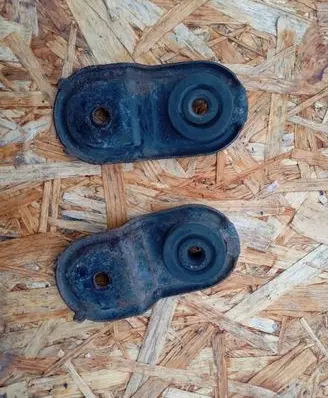 Subaru Outback Radiator mount bracket