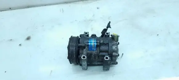 Volvo C30 Air conditioning (A/C) compressor (pump)