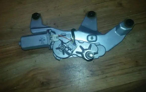 Suzuki Liana Rear window wiper motor 34961581