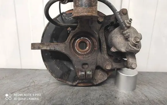 Suzuki Swift I Front wheel hub spindle knuckle 4160262J32 TWOJEAUTOWYSZKOW