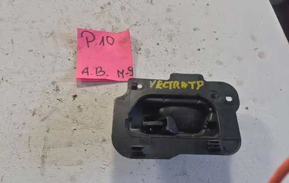 Opel Vectra B Rear door interior handle 90508462RH