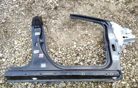 Peugeot 2008 I Sill