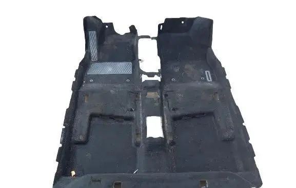 Opel Astra K Interior carpet brak