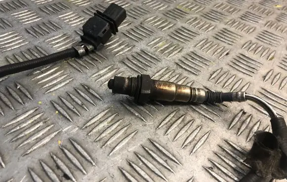 BMW 1 E81 E87 Lambda probe sensor 7569930