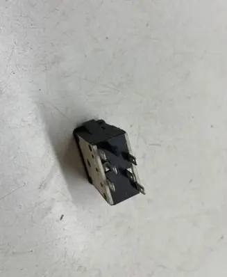 BMW 5 E28 Sound control switch 1368769