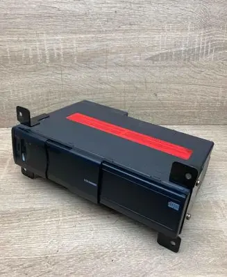 BMW 5 E39 CD/DVD changer 6946989 8364931