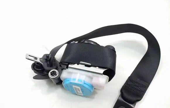 Mercedes-Benz CLA C117 X117 W117 Front seatbelt A1768602285