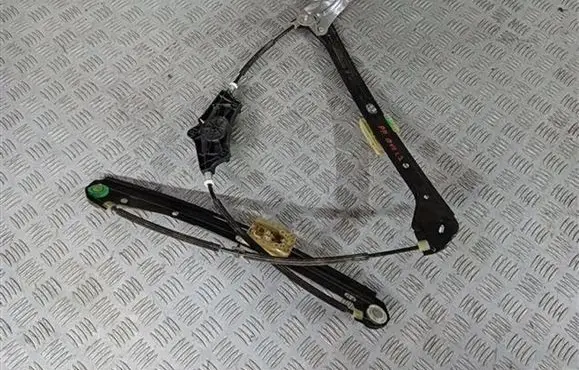 Volkswagen Golf VII Front window lifting mechanism without motor 5G4837462G C03533104