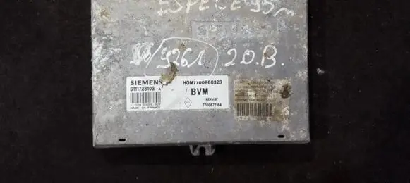 Renault Espace II Engine control unit/module s111723103a hom7700860323