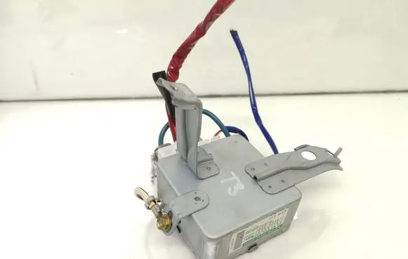 Toyota Avensis T250 Power steering control unit/module 8965005030 6900000563 K9100901