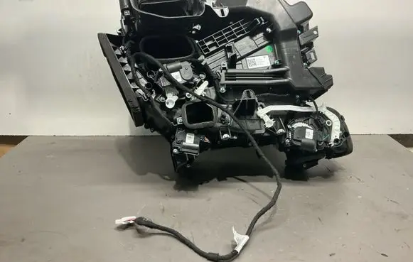 Tesla Model Y Interior heater climate box assembly housing 167015100A FS123294A00173 7J0320