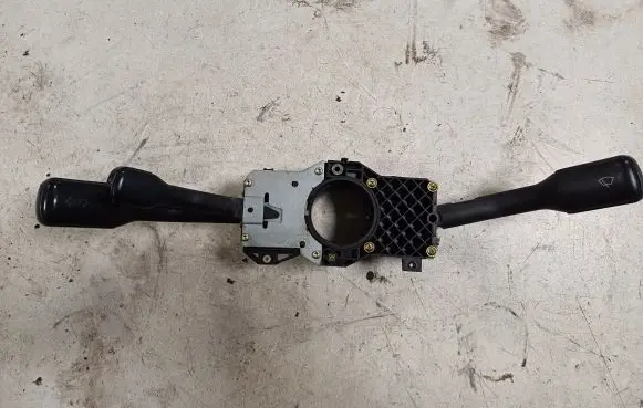 Audi A6 S6 C4 4A Indicator stalk 4D0953513