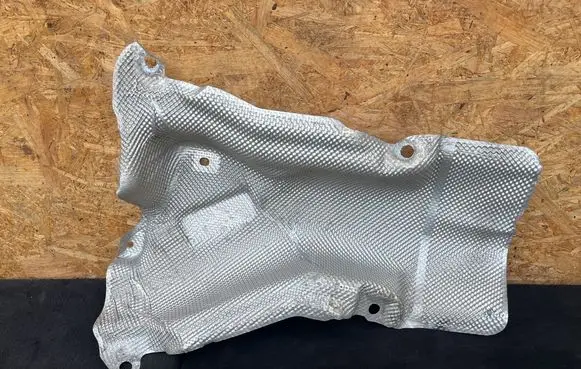 Volvo XC90 Exhaust heat shield 31694108