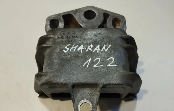 Volkswagen Sharan Engine mount bracket 7M3199555