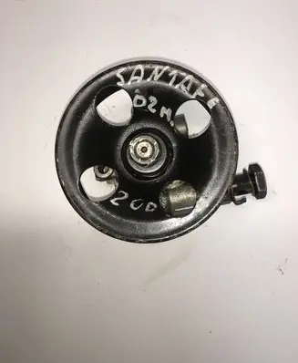 Hyundai Santa Fe Power steering pump 5710026300 YSCJ28