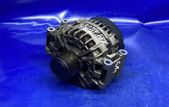 Audi A5 Generator/alternator 06H903017T