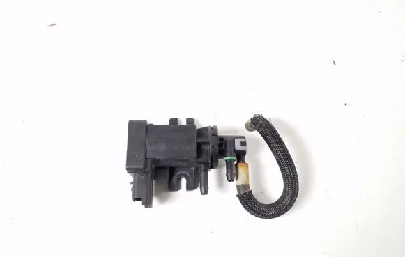Peugeot 3008 I Turbo solenoid valve 9674084680