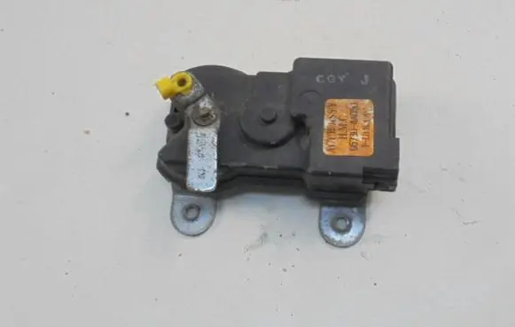 Toyota Hiace (H10) Central locking motor 957304A050