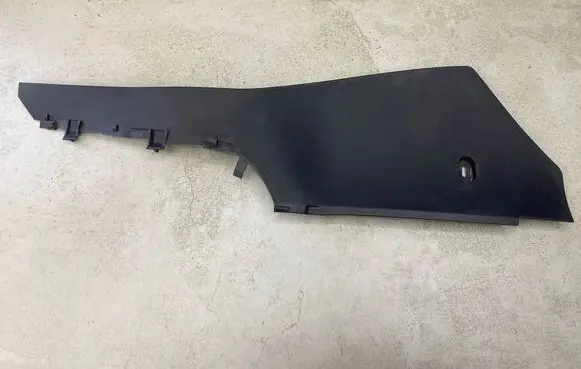 Foot area side trim