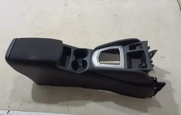 Nissan Qashqai Armrest 969104EH1B