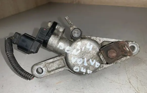 Volvo S40 Camshaft J5T23071A 6127