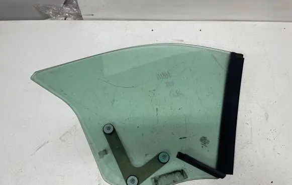 Audi A3 S3 8V Rear side window