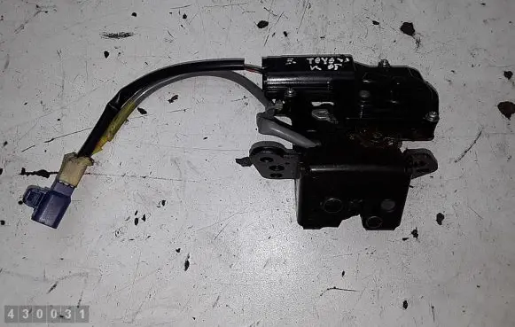 Toyota Corolla E120 E130 Tailgate/trunk/boot lock/catch/latch