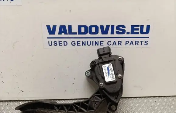 Renault Master III Accelerator throttle pedal 8200672367 6PV00997600