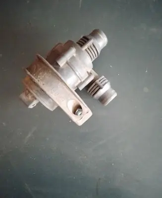 Land Rover Range Rover L322 Electric auxiliary coolant/water pump