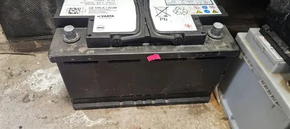 BMW 1 E81 E87 Car battery 7555285 61217555285 61217555718