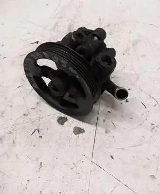 Toyota Avensis T250 Power steering pump
