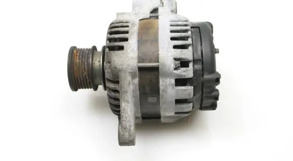 Opel Insignia A Generator/alternator 13579668