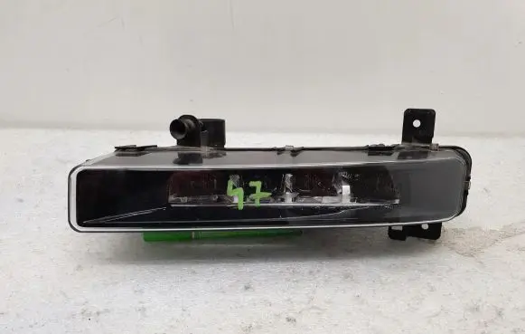 BMW 5 G30 G31 Front fog light 89250243