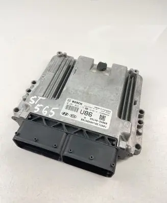 KIA Ceed Engine control unit/module ECU 391402A860 0281032115