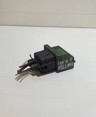 Renault Master II Glow plug pre-heat relay 7700115078