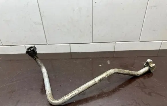 BMW X5 E70 Oil cooling pipe 7576394