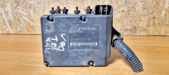 Volvo V70 ABS Pump 9496942