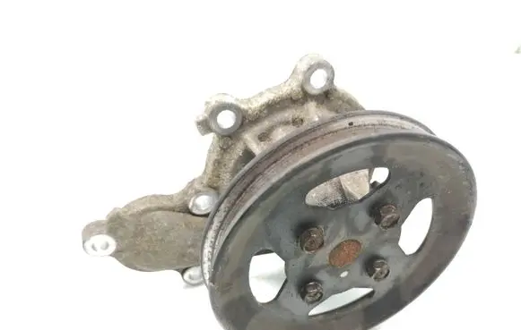 Nissan Primera Water pump