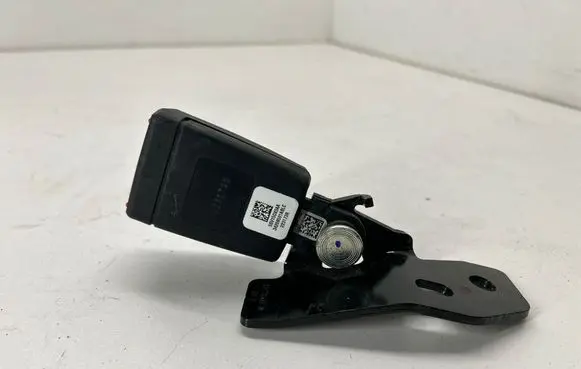 Jeep Compass Rear seatbelt buckle 5SV15DX9AA 223173G 223173R