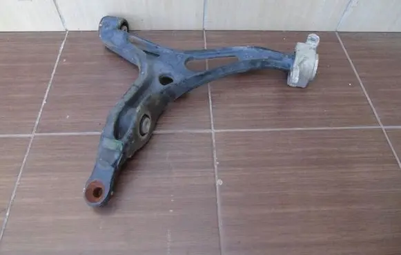 Mercedes-Benz ML W164 Front lower control arm/wishbone 00000000000