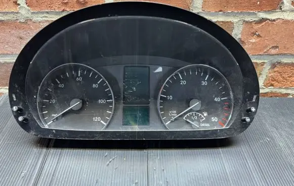 Mercedes-Benz Sprinter W906 Speedometer (instrument cluster) A9069009802 A9069015801 A9069027101
