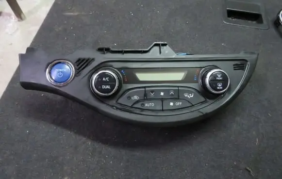 Toyota Yaris Climate control unit
